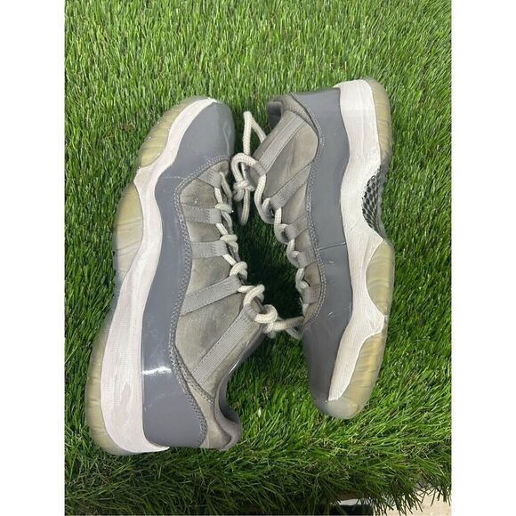 Jordan 11 Retro Low Cool‎ Grey 2018 Sz 9 528895-003 - Picture 6 of 8